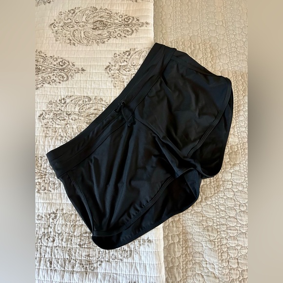 Athleta Solid Black Swim Shorts - Picture 1 of 6